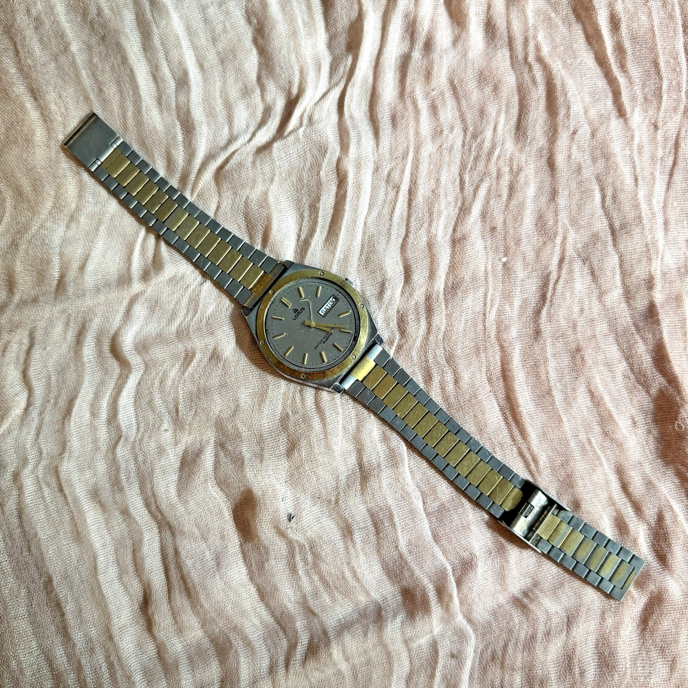 Vintage Lorus Y573-7000 Day Date Watch Parts Repair No Crystal Japan Movt